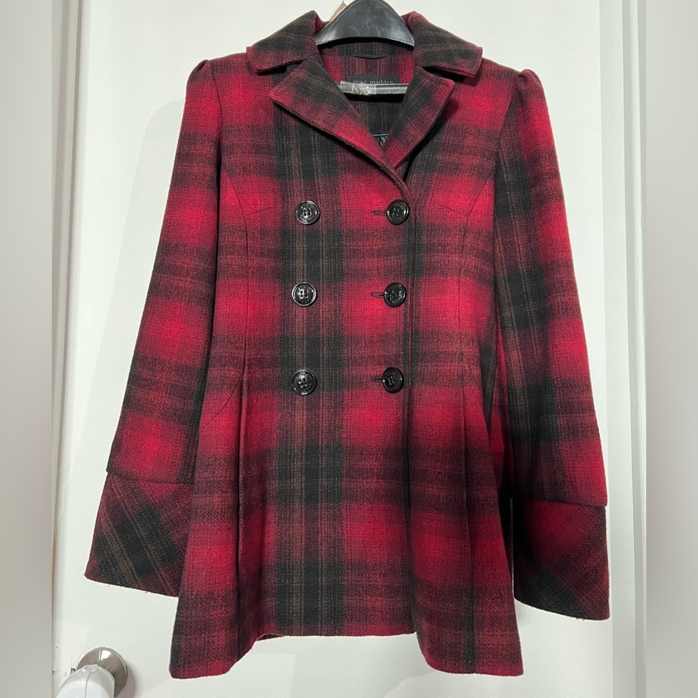 Steve Madden red and black Small plaid coat